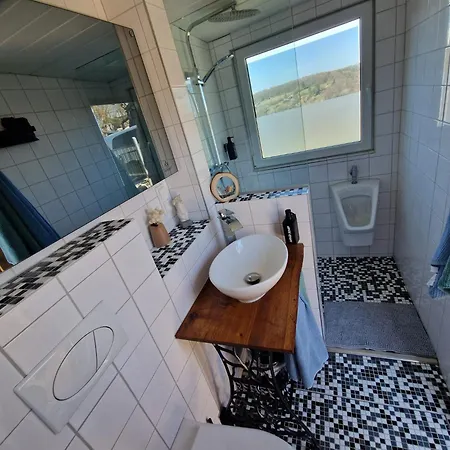 Apartament Henrys Cozy Tiny House - Ruhig, Garten, Terrasse *